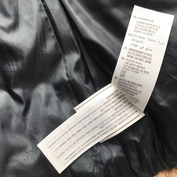 Hollister Cozy Mockneck Puffer Sherpa Jacket Beige - Picture 14 of 14